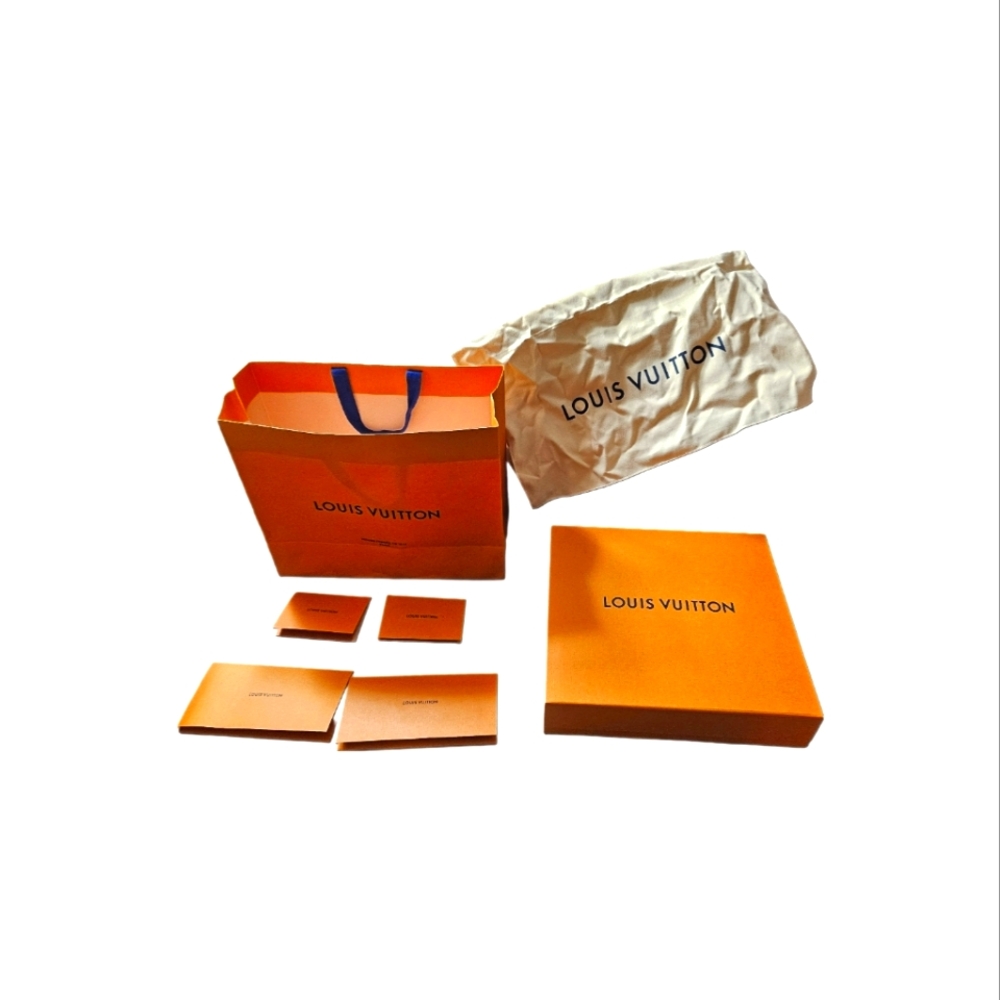 Louis Vuitton authentic